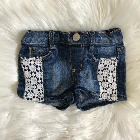 Arizona Jean Company Other - 🔴Arizona Jeans Baby Girl Denim Shorts SZ 9m💙